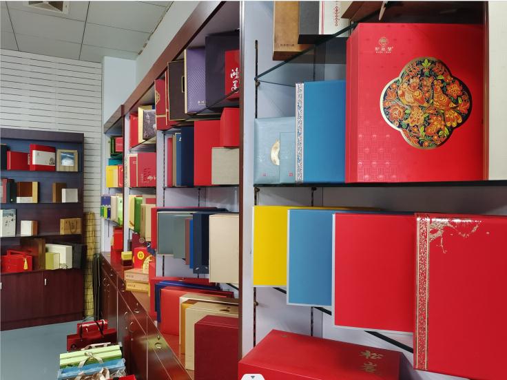 企(qi)業定制(zhi)酒的包(bāo)裝如何(hé)選，我來(lái)教你